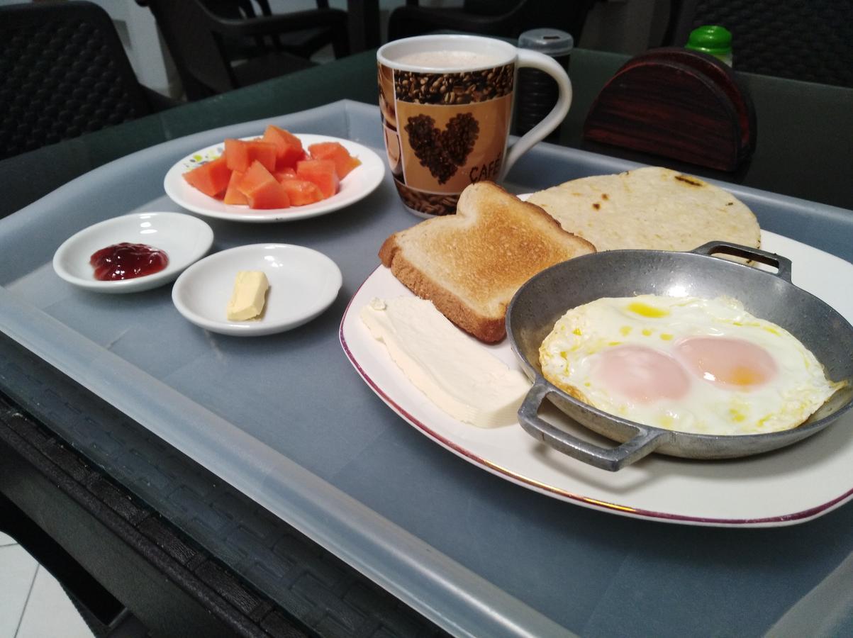 ארמניה Hotel Meson De Las Flores מראה חיצוני תמונה